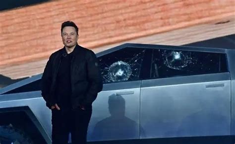 When Tesla Tried To Show Off Cybertruck S Unbreakable Windows But