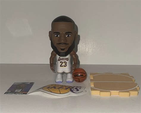 Zuru Surprise Nba Ballers Los Angeles Lakers Lebron James