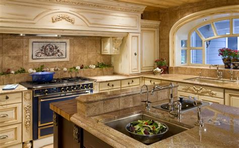 Travertine Backsplash Ideas For Nostalgic Kitchen Designs