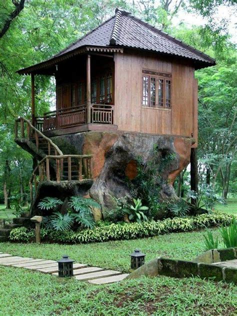 Dena Lambert Rojo Adlı Kullanıcının Tree Houses Panosundaki Pin House