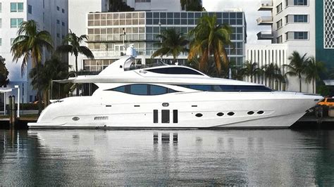 Luxury Yacht Charters Florida - Charter For Private Jet