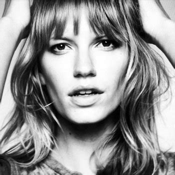 Amy Hixson Babe Page Watch This Supermodel On FreeOnes