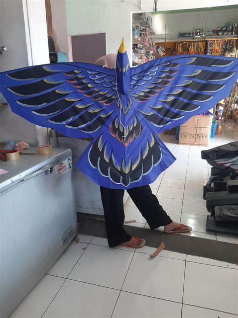 Layangan Hias Burung Garuda Jumbo Lazada Indonesia