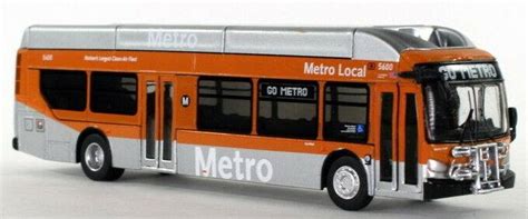 La Metro New Flyer Excelsior Bus Scale Ho Scale Iconic Replicas