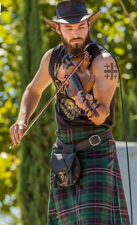 Pin By Cindy Dix On Men In Kilts Men In Kilts Kilt Scottish Kilts