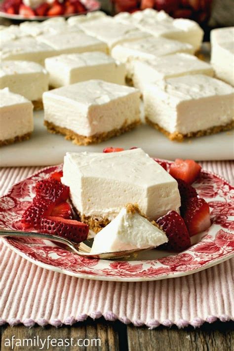 No Bake Greek Yogurt Cheesecake Squares Greek Yogurt Recipes Greek