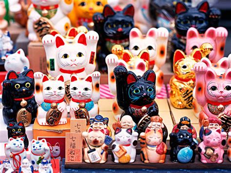 Maneki Neko: Japan's Lucky Cat