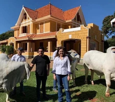 Veja Cantores Sertanejos Pecuaristas E Suas Fazendas Milion Rias