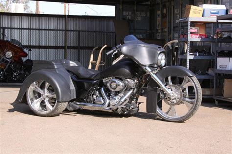 Paul Yaffe Custom Triglide - Harley Davidson Forums