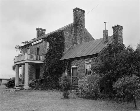 Go Back In Time With These Pictures Of People And Old Houses From