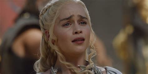 Game Of Thrones Emilia Clarke Shares Touching Goodbye To Series