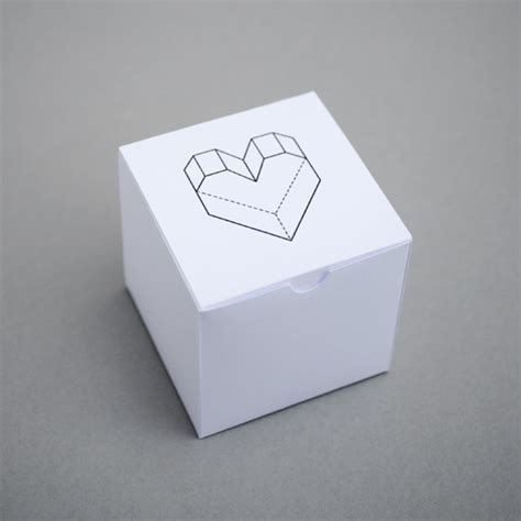 Boxed Geometric Heart Csy