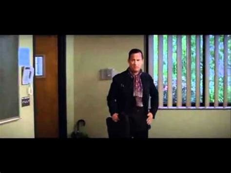 L Amore All Improvviso Larry Crowne Trailer Ita Youtube