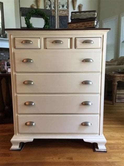 Creamy White Furniture Paint: MudPaint Vintage Furniture Paint