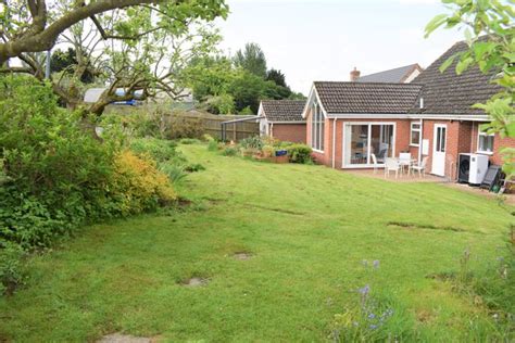 Brigg Road Caistor Ln Bedroom Detached House For Sale