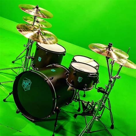 Pathfinder Greenscreen Drums Midnight Book Art Miami Music