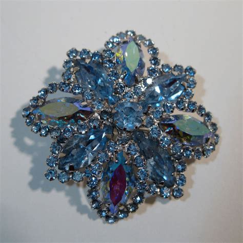 Vintage 1950s Blue Weiss Brooch Aurora Borealis Pin Rhinestone Vintage Costume Jewelry