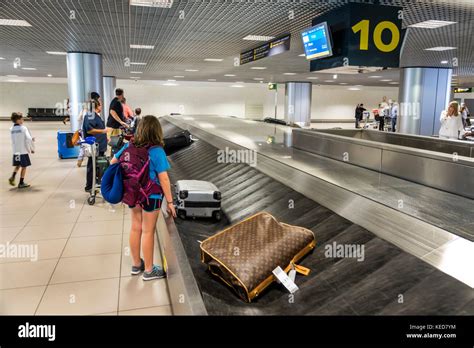 Lisbon Portugal Humberto Delgado Airport Lis Portela Airport Baggage