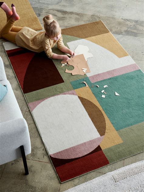 Decorate the floor with rugs - IKEA