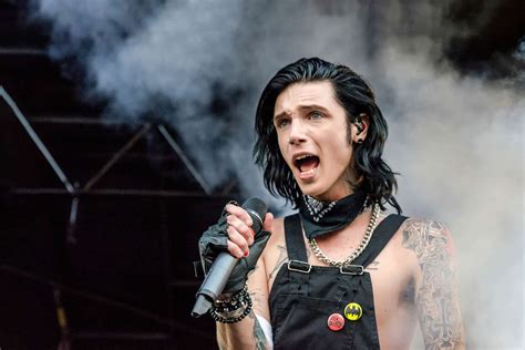 BLACK VEIL BRIDES Founder ANDY BIERSACK Releases Audiobook of His #1 ...