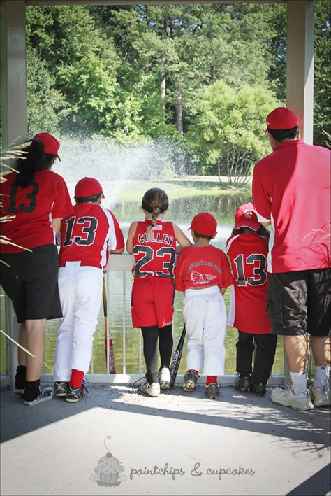 Baseball Family Photos » paintchips & cupcakes