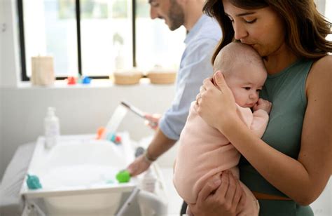 Premier bain de bébé tous nos conseils Aubert Conseils