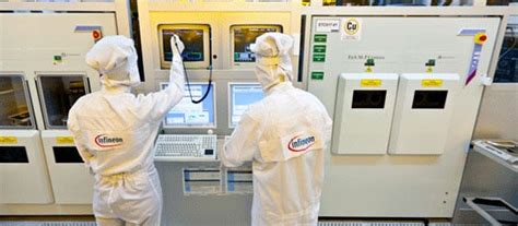 Infineon Aktie Mit Neuem Monats Hoch Boerse De