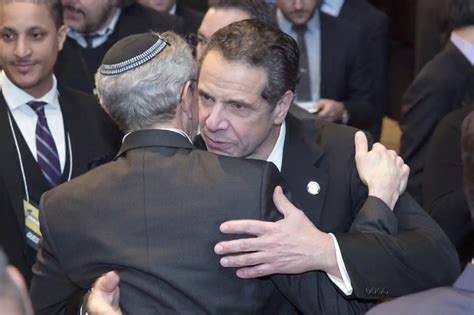 Andrew Cuomo Rebuts Sex Harass Report With Shots Of Him Kissing Hugging