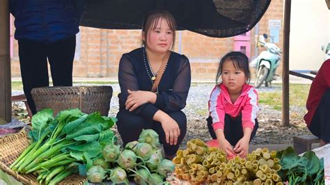 With My Daughter Harvest Garden Vegetables Ginger Bamboo Shoots Bring To The Market To Sell