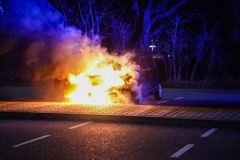 Auto Brand Volledig Uit Op Carpoolplaats In Nieuw Amsterdam Newspower