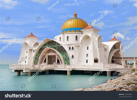 Malacca Straits Mosque Masjid Selat Melaka Stock Photo 189323837 ...