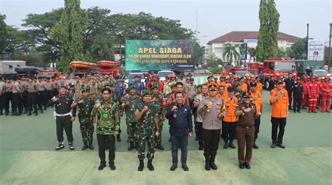 Kapolres Karawang Ikuti Apel Gelar Kesiapsiagaan Penanggulangan Bencana