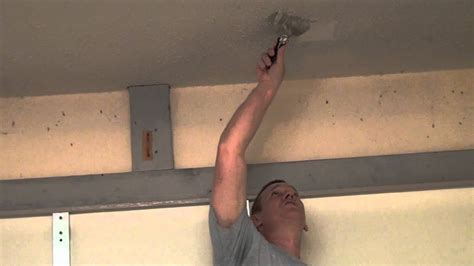 How To Remove Popcorn Ceiling Texture The Easy Way Youtube