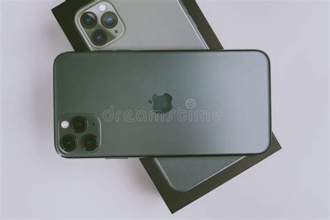 Unboxing a New Flagship Apple IPhone 11 Pro Max Editorial Stock Image - Image of cutting, gadget ...