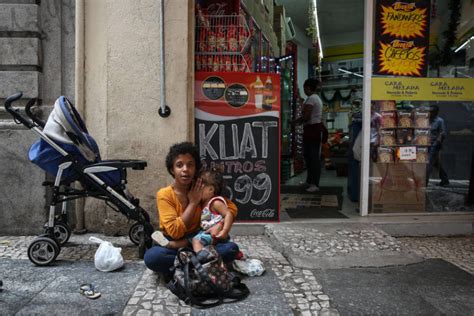 População de rua dispara 60 em SP É a vida real diz Orlando Silva