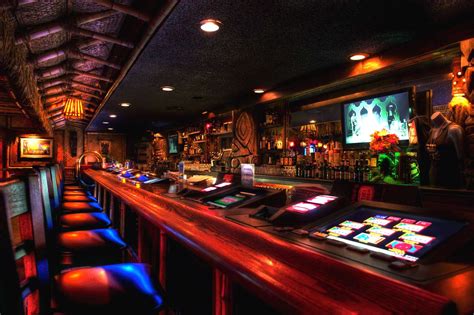 Best Dive Bars in Las Vegas: Where to Find Good Neighborhood Bars - Thrillist