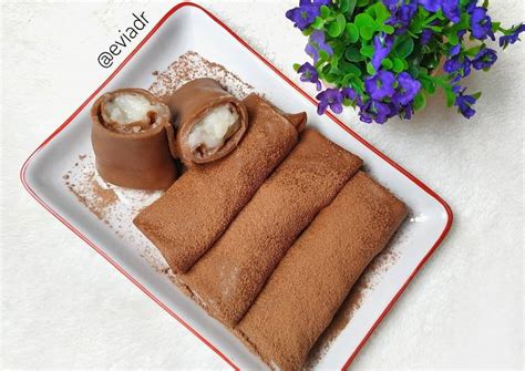 Resep Dadar Gulung Coklat Isi Vla Oleh Eviadr Cookpad