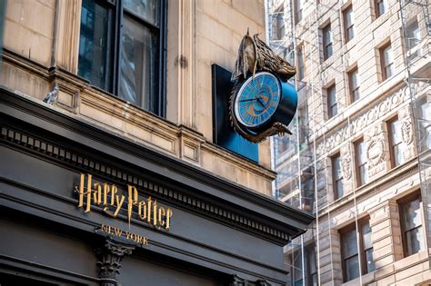 A Harry Potter-themed Butterbeer bar is set to open in New York ...