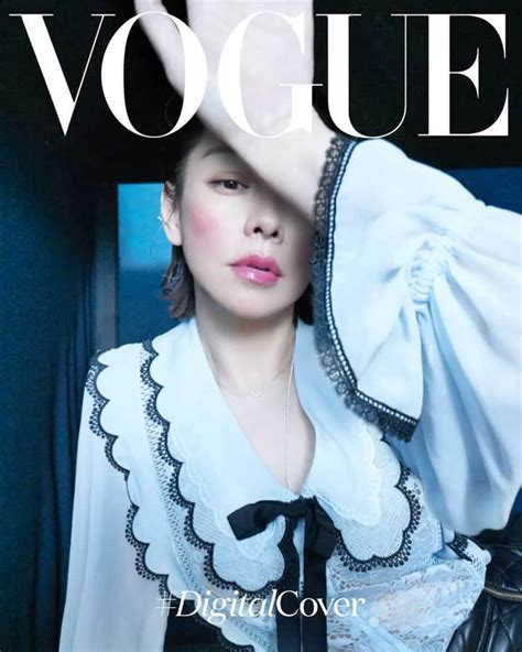 Vogue Taiwan Officialさんのインスタグラム写真 Vogue Taiwan Officialinstagram 「 Vogueecover 去年開始我們都被迫與疫情和