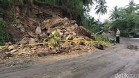 Sempat Tertutup Longsor Akses Ke Pantai Batu Hiu Sudah Bisa Dilewati