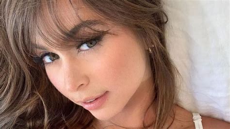 La nueva vida de la actriz porno Riley Reid esposa madre de una niña