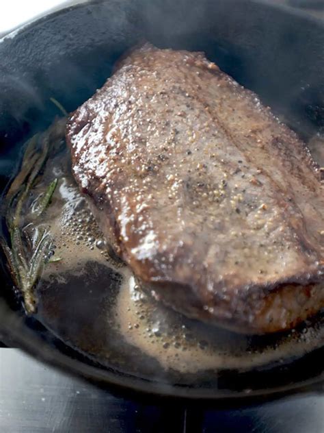 Pan-Seared Flat Iron Steak Recipe 🥩 - I'd Rather Be A Chef