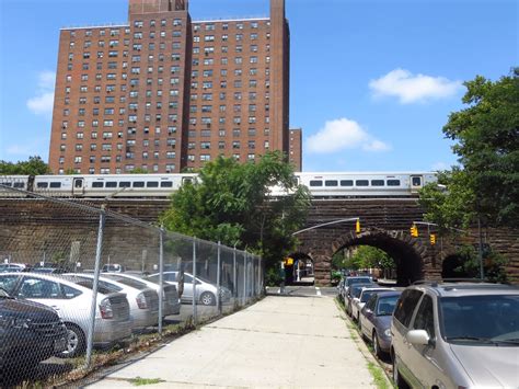 Why businesses are flocking to the north harlem avenue area 20