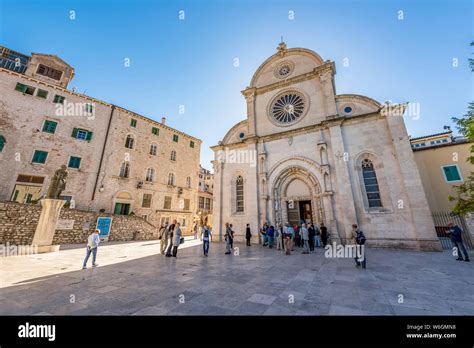 Catedral De St Jamess Fotografías E Imágenes De Alta Resolución Alamy