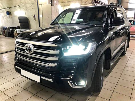 Переделка из Ленд Крузер 200 в новый Ленд Крузер 300 — manctuning.ru