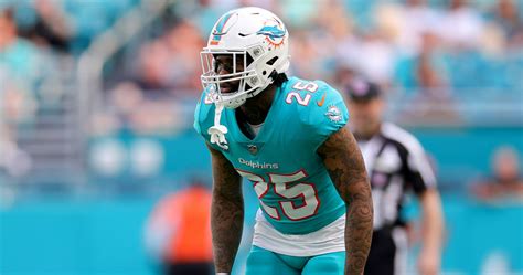 Dolphins Xavien Howard Files Motion To Dismiss Lawsuit Over Alleged