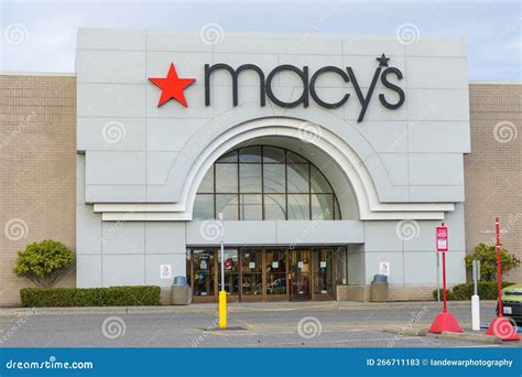 Entrance To Macy`s At Bellis Fair Mall In Bellingham Wa Editorial Stock