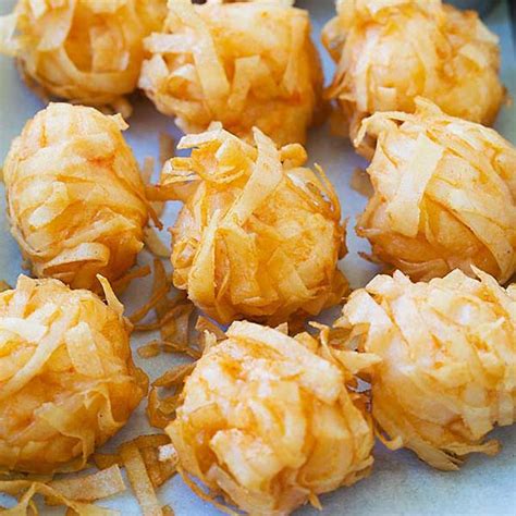 Fried Shrimp Balls (Chinese Recipe) - Rasa Malaysia