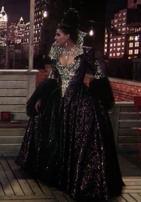 Evil Queen Regina Mills Dress From The S5 Finale Queen Dresses Queen