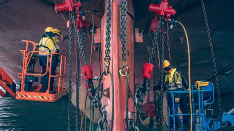 Navitec Steering Gear And Rudder Removal And Placement In The Port Of